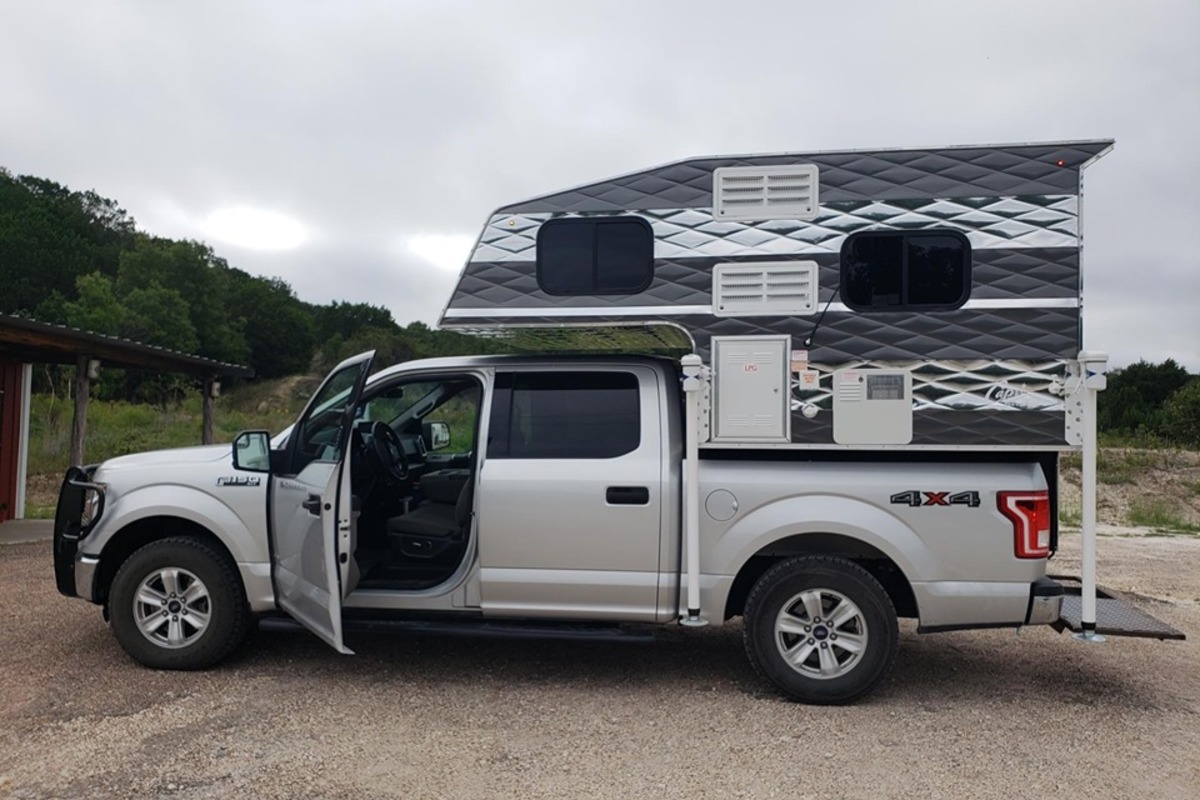 2018 Capri Truck Camper Retreat Package N/A in Casper, WY